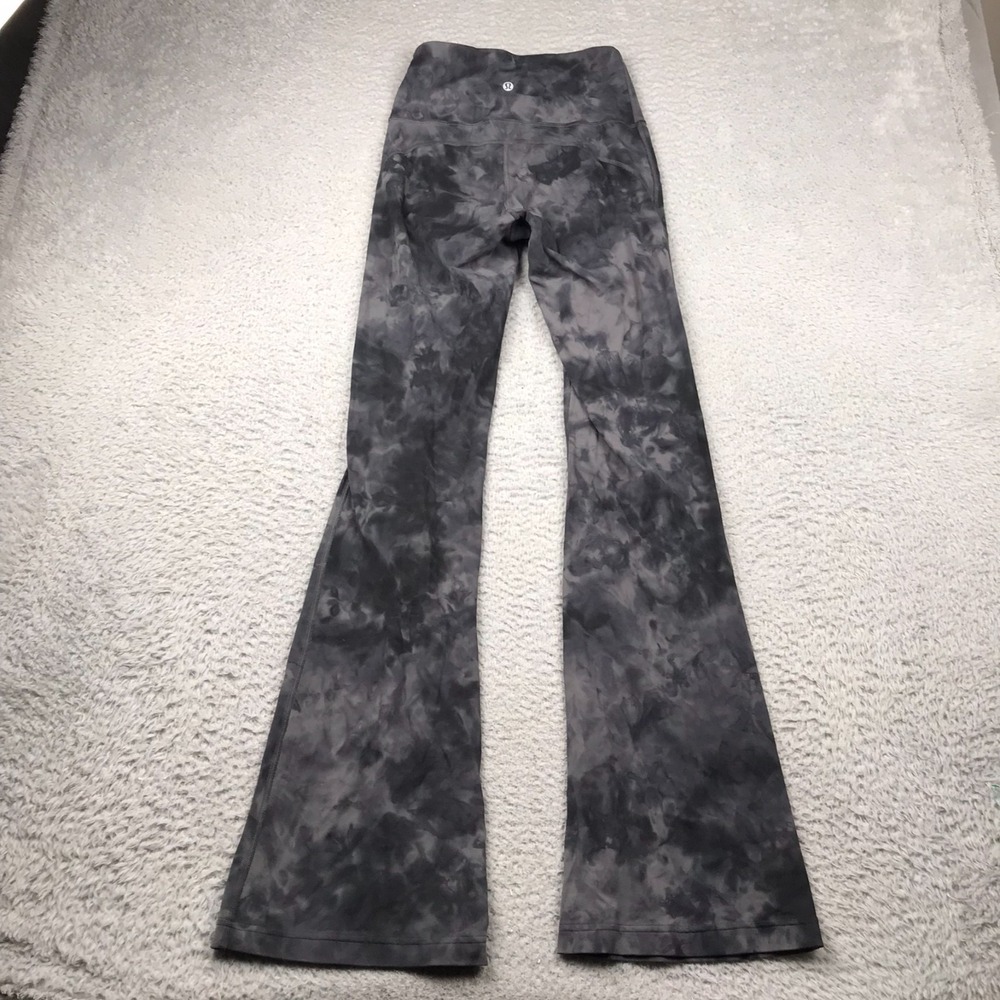 Lululemon Groove Super High-Rise Flare Pants Womens 4 (23x32) Diamond Dye Gray - Picture 10 of 11